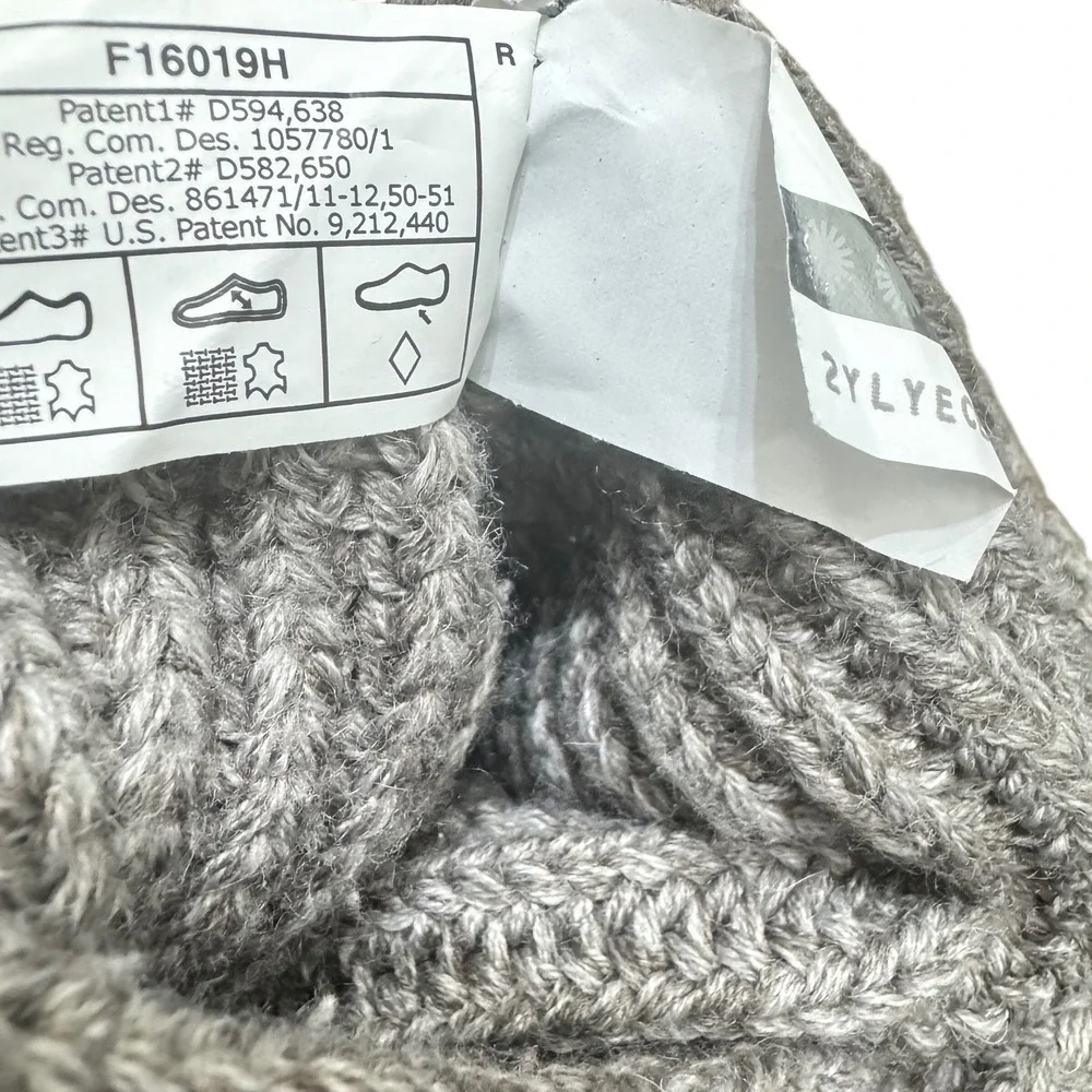 UGG Classic Cardy Knit Gray Boots Women's Size 5 Style 1016555‎